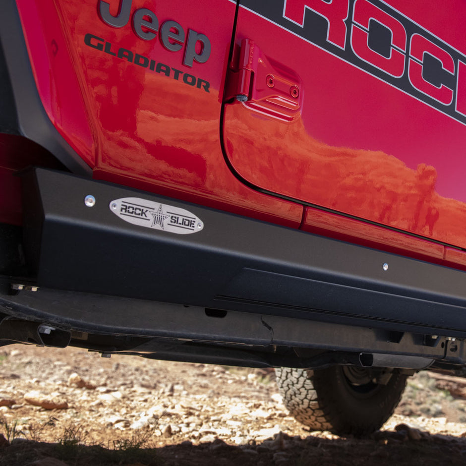 Rock Slide Engineering 300 Series Step Slider Skid Plate 3/16-Inch Steel 2020-2023 Jeep Gladiator JT
