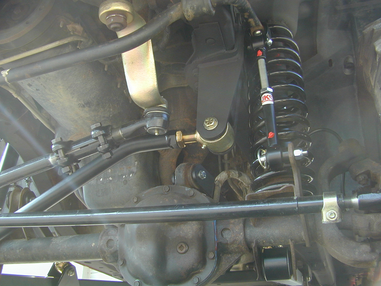 Clayton Off Road Forged Drop Pitman Arm for 1984-2001 Jeep Cherokee XJ and 1993-1998 Grand Cherokee ZJ
