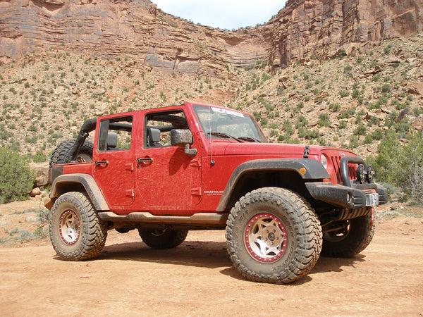 Clayton Off Road Premium 4.5 Inch Short Arm Suspension Lift Kit for 2007-2018 Jeep Wrangler JK 2-Door and 4-Door