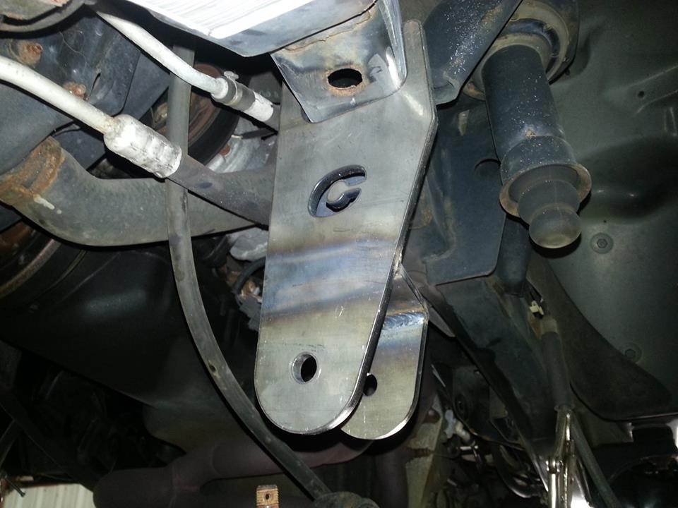 Clayton Off Road Front Track Bar Drop Bracket for 1997-2006 Jeep Wrangler TJ and LJ Unlimited