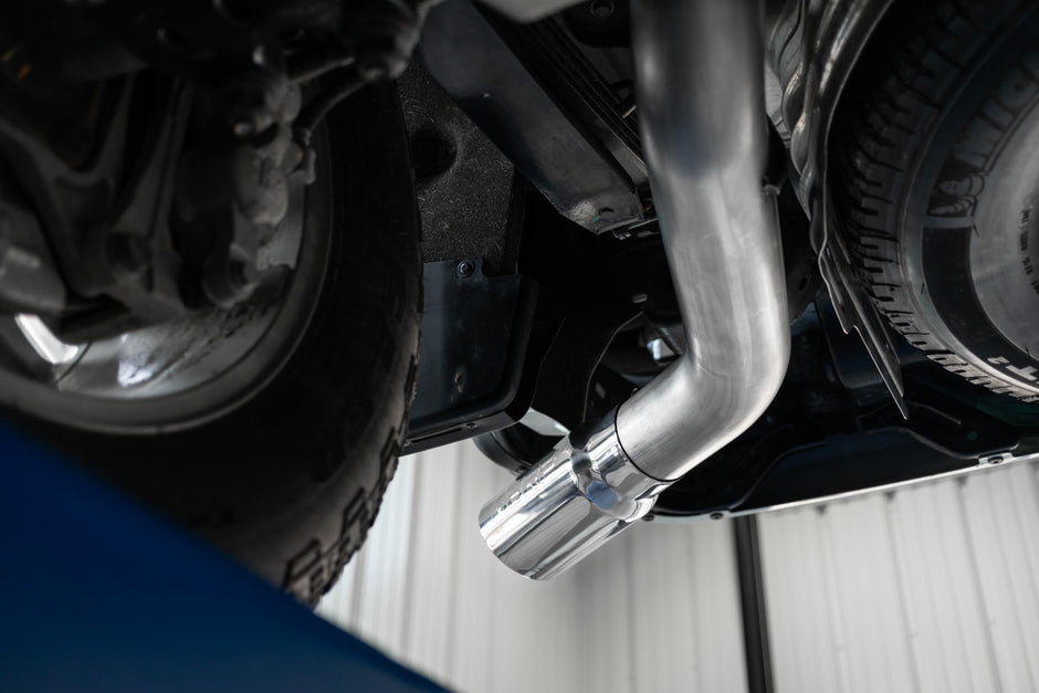 MBRP 4-Inch Cat-Back Exhaust Single Side Exit Armor Lite 6.6L Gas 2020-2026 Chevy Silverado 2500 HD/3500 HD; 2020-2026 GMC Sierra 2500 HD/3500 HD