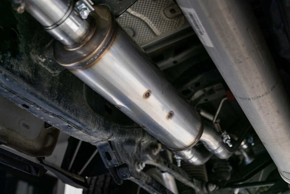 MBRP 2.5-Inch Cat-Back Exhaust Dual Armor Black 5.7L 2019-2024 Ram 1500