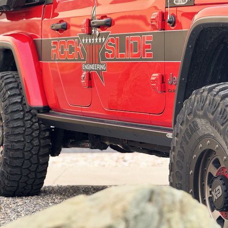 Rock Slide Engineering Deluxe Rock Rail Alloy Steel 2020-2025 Jeep Gladiator JT